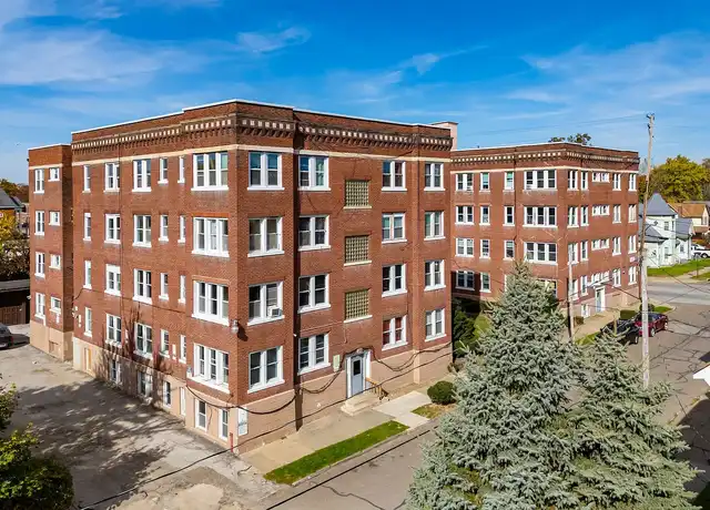 Property at Hill Chateau Apartments - 26 E Tallmadge Ave, Akron, OH, 44310, 0-4 beds, 1 bath, [object Object]