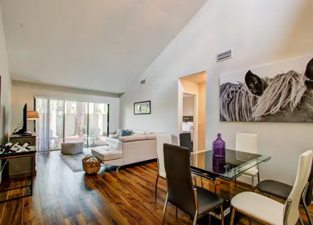 Property at 212 Wood Dale Dr, Wellington, FL, 33414, 3 beds, 2 baths, [object Object]