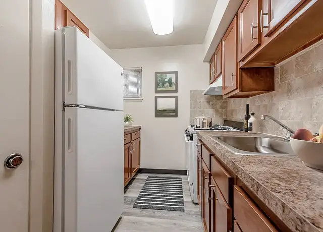 Photo of 230 Hilltop Ln, Annapolis, MD 21403