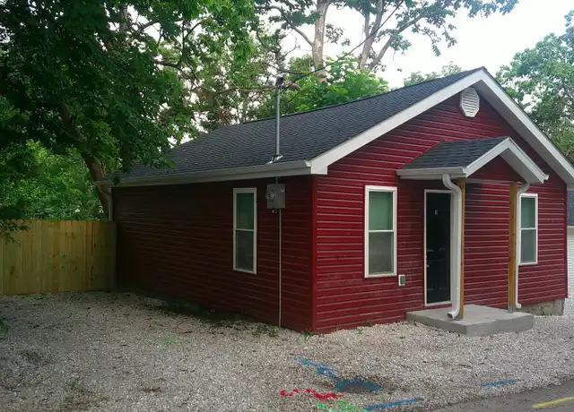 Property at 1 Smarr Ct, Columbia, MO, 65201, 2 beds, 1 bath, [object Object]