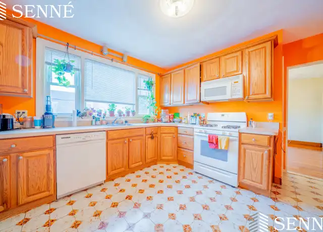 Property at 7 Ware St Unit 2, Somerville, MA, 02144, 2 beds, 1 bath, [object Object]