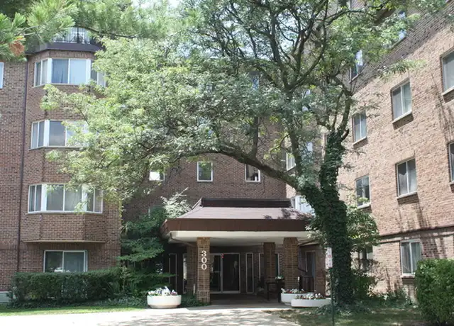 Property at 300 S Roselle Rd #222, Schaumburg, IL, 60193, 2 beds, 1.5 baths, [object Object]