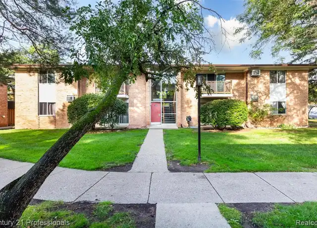 Property at 1233 Island Dr, Ann Arbor, MI, 48105, 2 beds, 1 bath, [object Object]