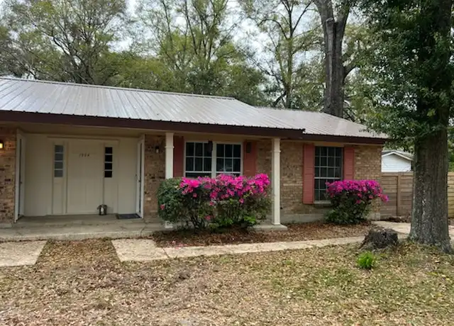 Property at 1994 Lansing Dr Unit A, Pensacola, FL, 32504, 2 beds, 1 bath, [object Object]