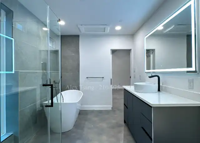 Property at 630 Montana St Unit 202, San Antonio, TX, 78203, 1 bed, 1 bath, [object Object]