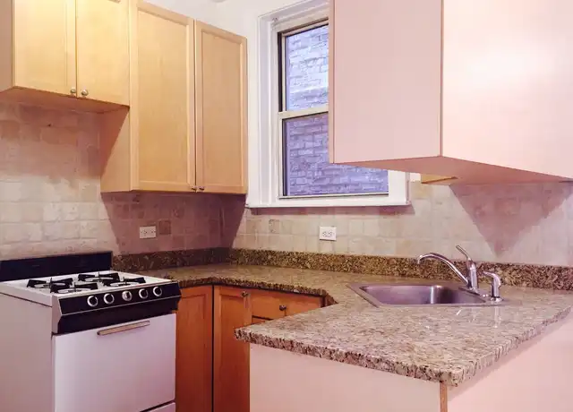 Property at 522 W Surf St Unit 2N, Chicago, IL, 60657, 1 bed, 1 bath, [object Object]