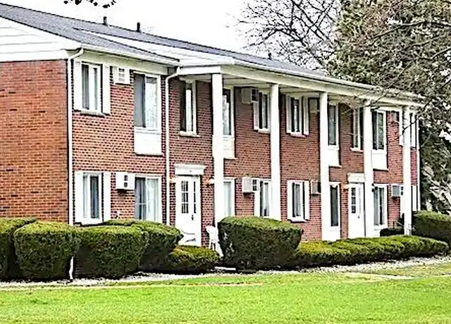 Property at 1795 Charlton Rd, Trenton, MI, 48183, 2 beds, 1 bath, [object Object]