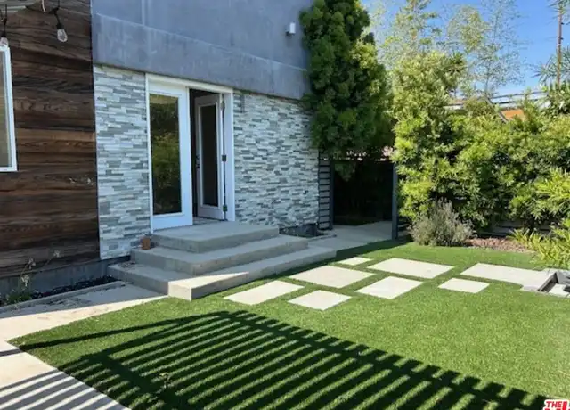 Property at 653 Sunset Ave Unit A, Venice, CA, 90291, 3 beds, 2.5 baths, [object Object]