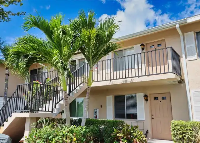 Property at 118 Palm Dr #8, Naples, FL, 34112, 2 beds, 2 baths, [object Object]