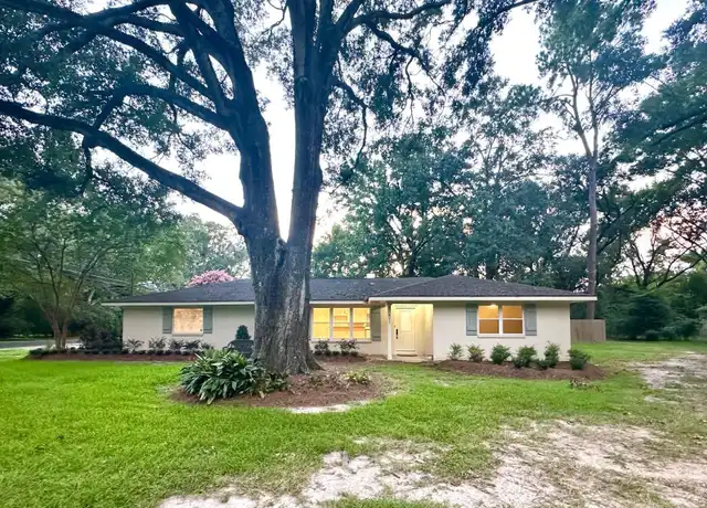 Property at 415 Magnolia Wood Ave, Baton Rouge, LA, 70808, 4 beds, 3 baths, [object Object]
