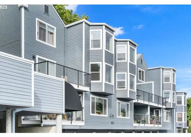 Property at 3473 SW Barbur Blvd #11, Portland, OR, 97239, 2 beds, 1.5 baths, [object Object]