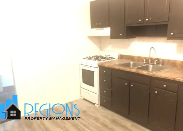 Property at 824 E Washington St Unit 2N, Bloomington, IL, 61701, 1 bed, 1 bath, [object Object]