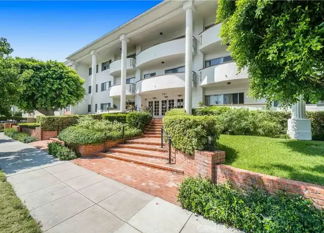 Property at 521 Montana Ave #211, Santa Monica, CA, 90403, 1 bed, 1 bath, [object Object]