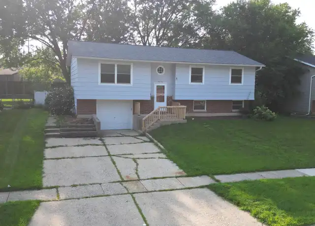 Property at 6860 Valley View Rd, Hanover Park, IL, 60133, 5 beds, 1.5 baths, [object Object]