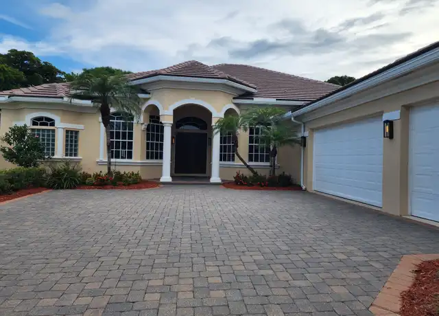 Property at 511 SW Squire Johns Ln, Palm City, FL, 34990, 3 beds, 3 baths, [object Object]