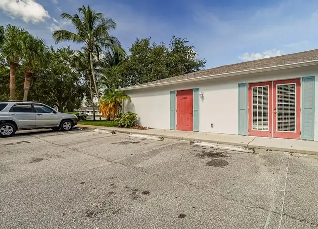 Property at 528 13th Pl, Vero Beach, FL, 32960, 3 beds, 2 baths, [object Object]
