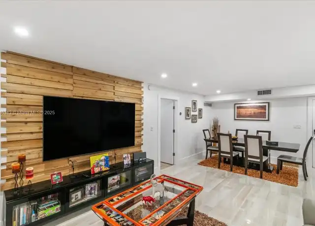 Property at 2820 Riverside Dr Unit 104-2, Coral Springs, FL, 33065, 2 beds, 2 baths, [object Object]