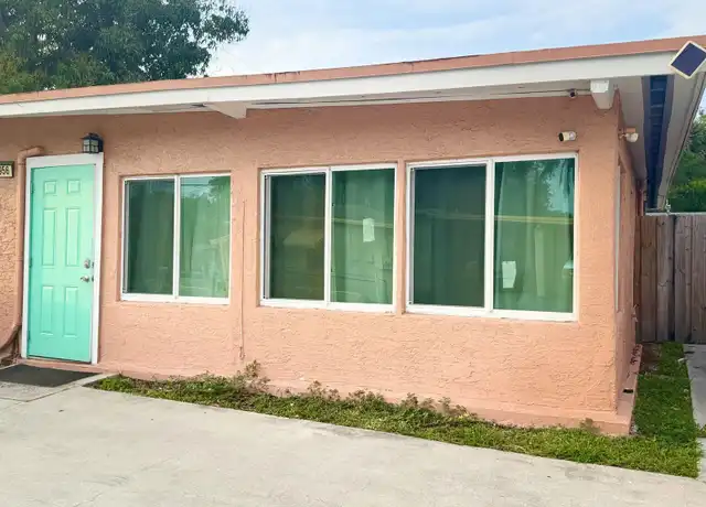 Property at 956 NW 17th Ave, Fort Lauderdale, FL, 33311, 1 bed, 1 bath, [object Object]