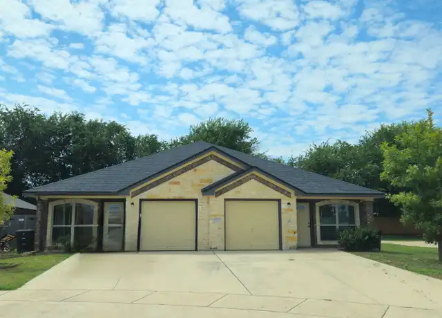 Property at 607 Sladecek Dr Unit B, Killeen, TX, 76542, 3 beds, 2 baths, [object Object]