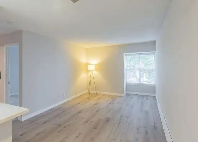 Property at Skyline Heights Apartments - 960 St Francis Blvd, Daly City, CA, 94015, 0-2 beds, 1 bath, [object Object]