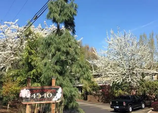 Property at 4540 SW Dogwood Ln Unit 14, Portland, OR, 97225, 2 beds, 1 bath, [object Object]