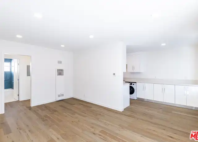 Property at 1026 6th St Unit C, Santa Monica, CA, 90403, 1 bed, 1 bath, [object Object]