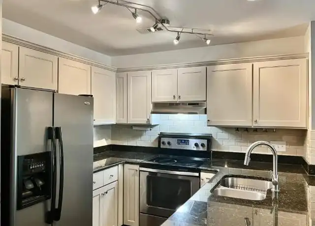 Property at 3306 Selwyn Farms Ln, Charlotte, NC, 28209, 1 bed, 1 bath, [object Object]