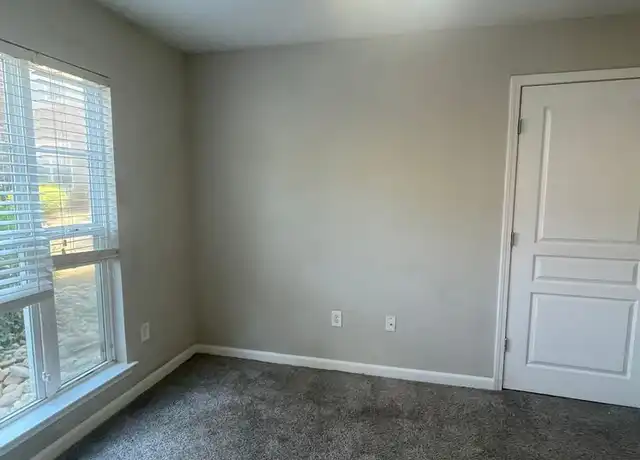 Property at 3930 Cherokee Woods Way Unit 10-203 C, Knoxville, TN, 37920, 4 beds, 4 baths, [object Object]
