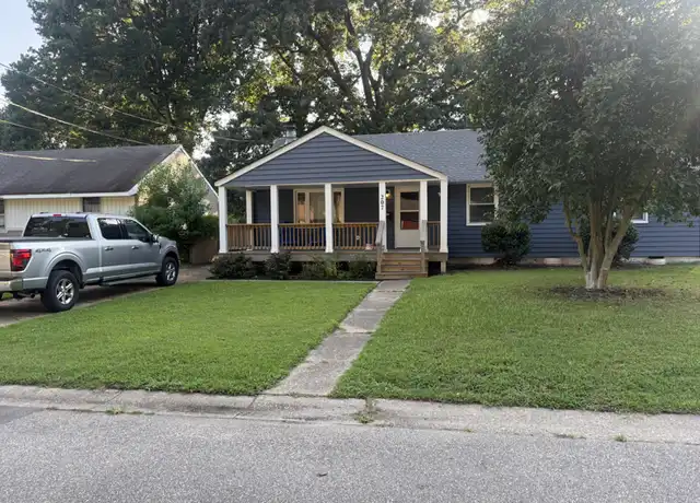 Property at 207 Winchester Dr, Hampton, VA, 23666, 3 beds, 2 baths, [object Object]