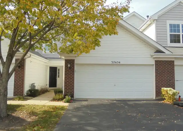 Property at 32454 N Rushmore Ave, McHenry, IL, 60051, 2 beds, 1.5 baths, [object Object]