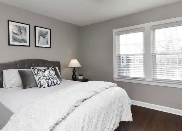 Property at 2315 Glenmary Ave Unit B4, Louisville, KY, 40204, 2 beds, 1 bath, [object Object]