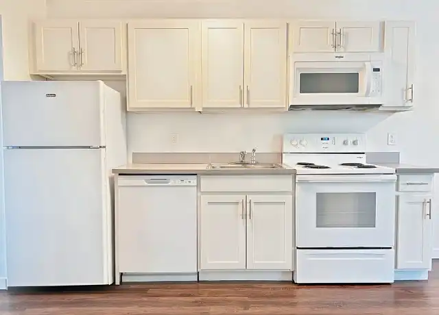 Property at 6810 SW 26th Ave Unit 52, Portland, OR, 97219, 1 bed, 1 bath, [object Object]