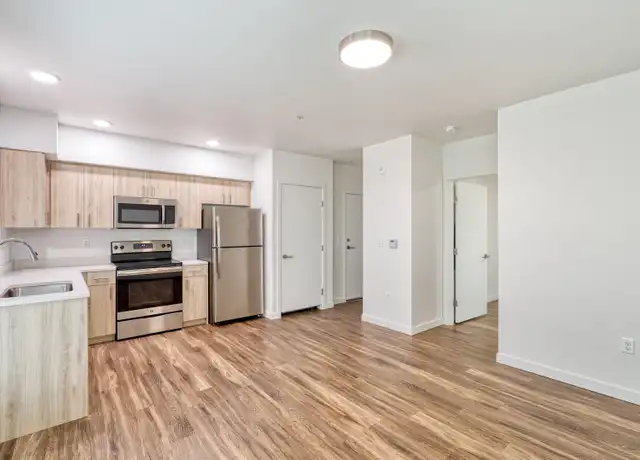 Property at 1834 NW 25th Ave Unit 103, Portland, OR, 97210, 1 bed, 1 bath, [object Object]