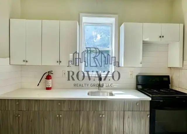 Property at 15 Davis Ave Unit 1, East Orange, NJ, 07017, 5 beds, 2 baths, [object Object]