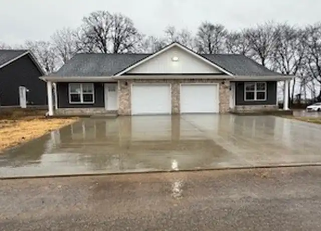 Property at 105 Mace Ln Unit B, Oak Grove, KY, 42262, 2 beds, 2 baths, [object Object]