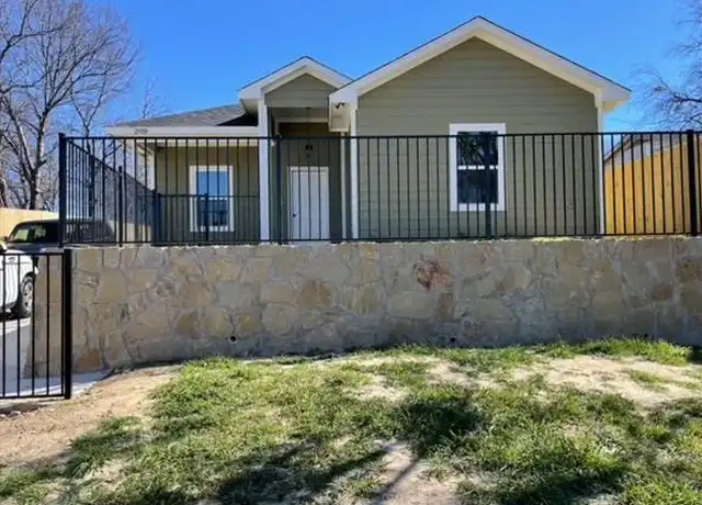Property at 2918 Lee Ave, Fort Worth, TX, 76106, 4 beds, 2.5 baths, [object Object]