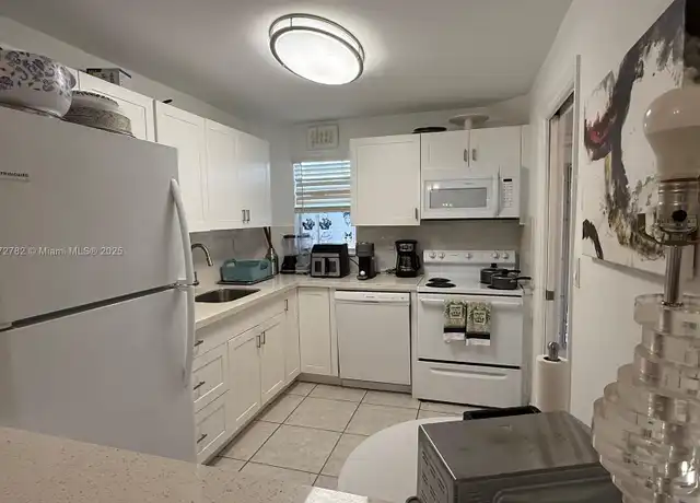 Property at 8900 Washington Blvd Unit 103B, Pembroke Pines, FL, 33025, 1 bed, 1.5 baths, [object Object]