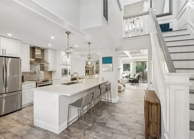 Property at 50 Hubbard Ln, Southampton, NY, 11968, 2 beds, 2.5 baths, [object Object]