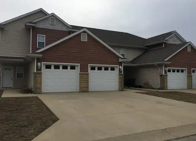 Property at 117 Andrews Dr Unit 117, St Robert, MO, 65584, 2 beds, 2.5 baths, [object Object]