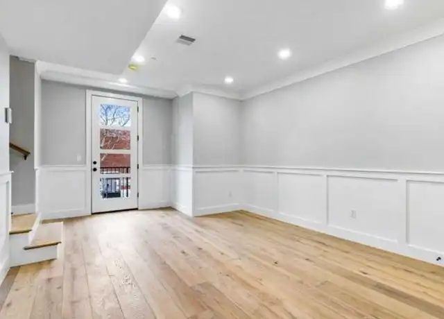 Property at 310 Somerville Ave, Somerville, MA, 02143, 2 beds, 1 bath, [object Object]