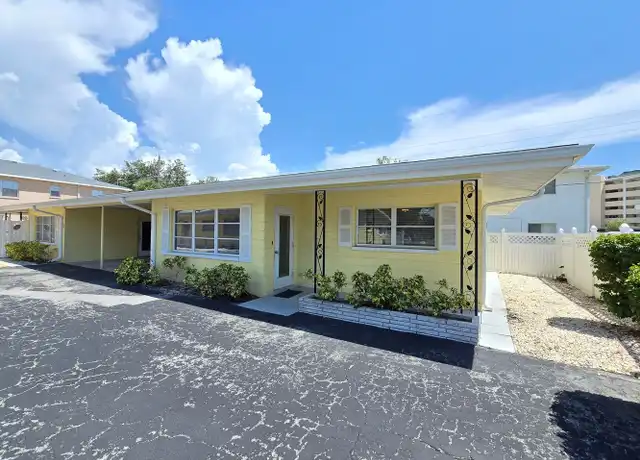 Property at 505 Manatee Ct Unit 2, Venice, FL, 34285, 2 beds, 1 bath, [object Object]