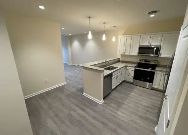 Property at 192 Erie Blvd Unit 707, Schenectady, NY, 12305, 1 bed, 1 bath, [object Object]