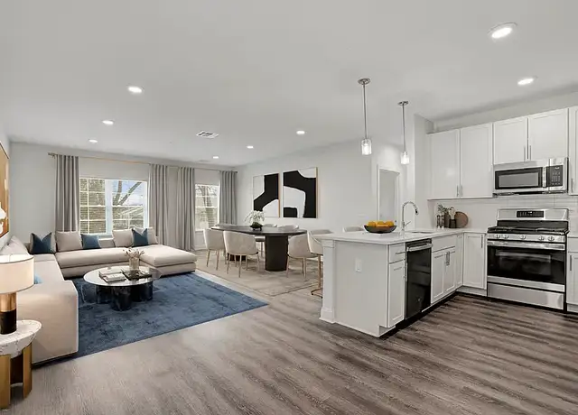 Photo of 601 Horizon Dr, Edison, NJ 08817