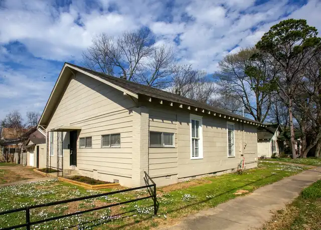 Property at 1400 Willow St, North Little Rock, AR, 72114, 4 beds, 1.5 baths, [object Object]
