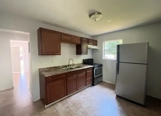 Property at 23 Oak St, Fort Walton Beach, FL, 32548, 2 beds, 1 bath, [object Object]