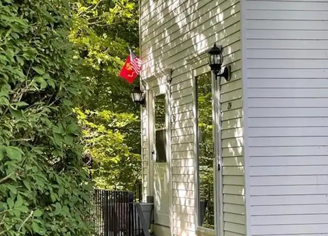 Property at 55 Mill Plain Rd Unit 23-2, Danbury, CT, 06811, 1 bed, 1 bath, [object Object]