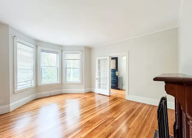 Property at 11 Maple Cir Unit 11, Newton, MA, 02458, 4 beds, 2.5 baths, [object Object]
