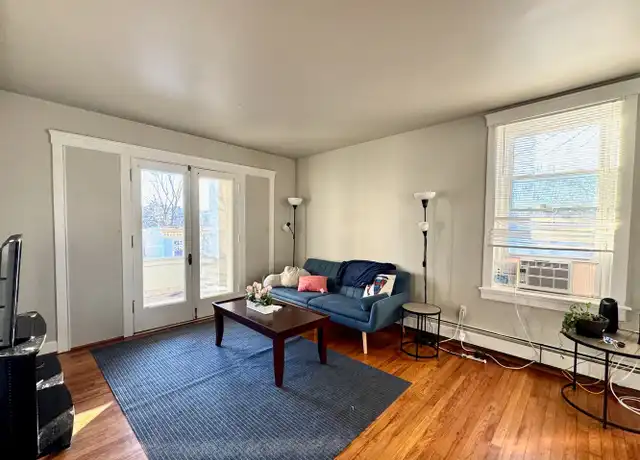 Property at 128 W Nixon St Unit 6, Cincinnati, OH, 45220, 2 beds, 1.5 baths, [object Object]