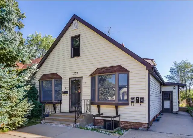 Property at 239 Park St W Unit 4, South St Paul, MN, 55075, 1 bed, 1 bath, [object Object]