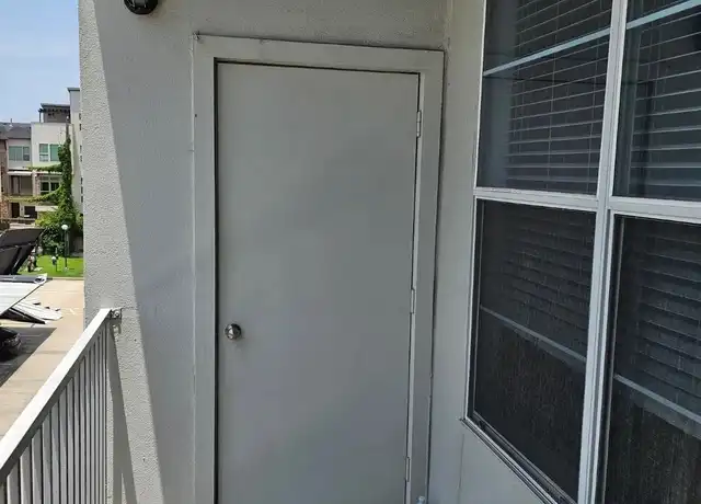 Property at 1441 East St, Houston, TX, 77007, 1 bed, 1 bath, [object Object]